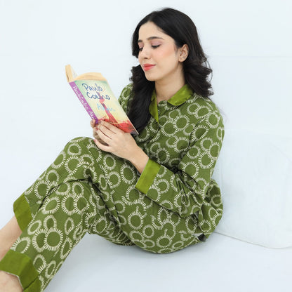 Green Winter Cotton Circle Printed PJ | Men's Nightwear | AdoreRobe
